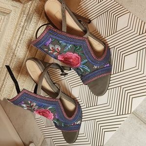 Topshop Raquel Embroidered Flower Gray Shoes Size 38